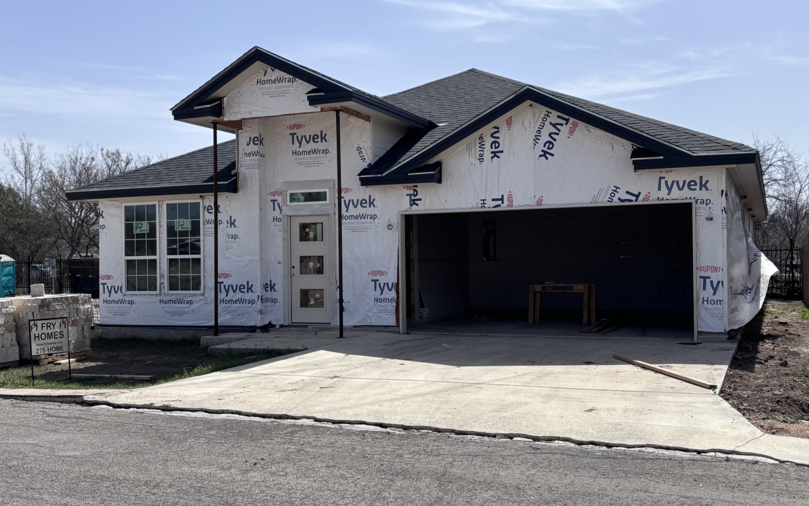 109 Sutton Place, Uvalde, 78801, ,Homes,For sale,Sutton Place,1048